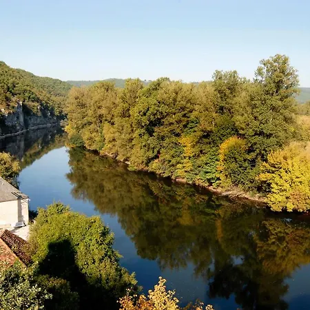 بيت للعطل Pomayrede Chateau Sleeps 16 Pool Air Con *