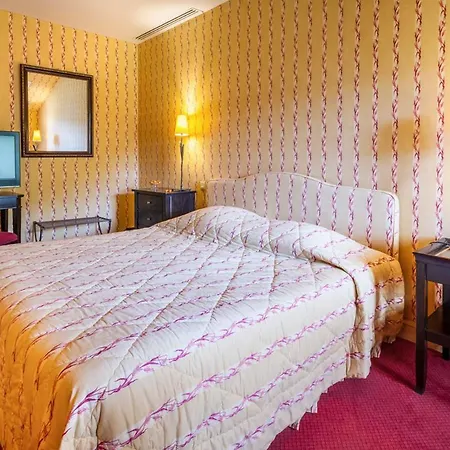 بيت للعطل Pomayrede Chateau Sleeps 16 Pool Air Con Pomarede (Pinsac)