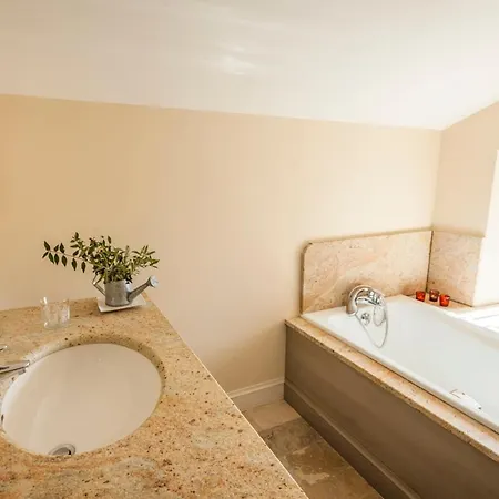 Pomayrede Chateau Sleeps 16 Pool Air Con